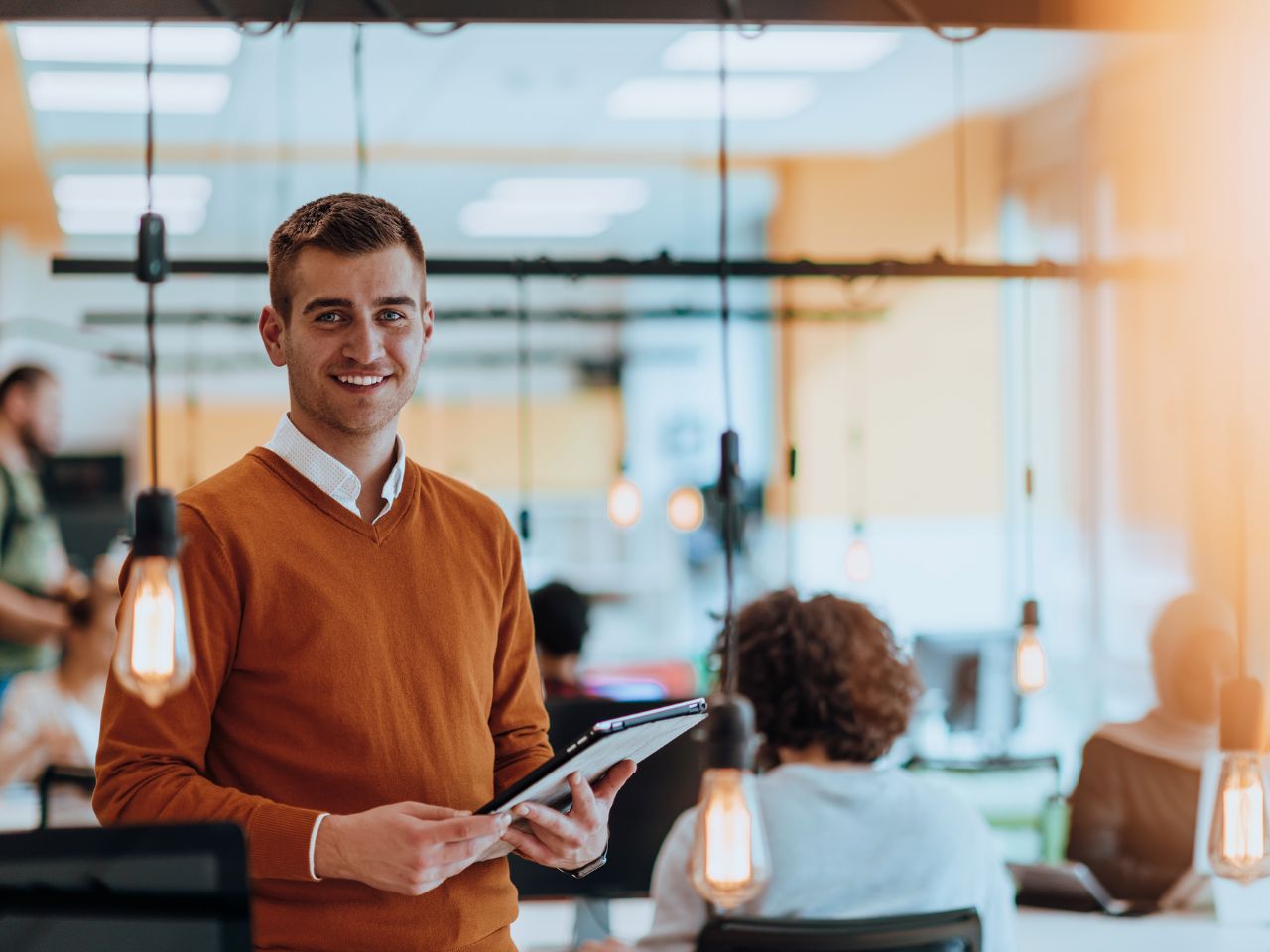 A marketing professional working in a digital marketing agency
